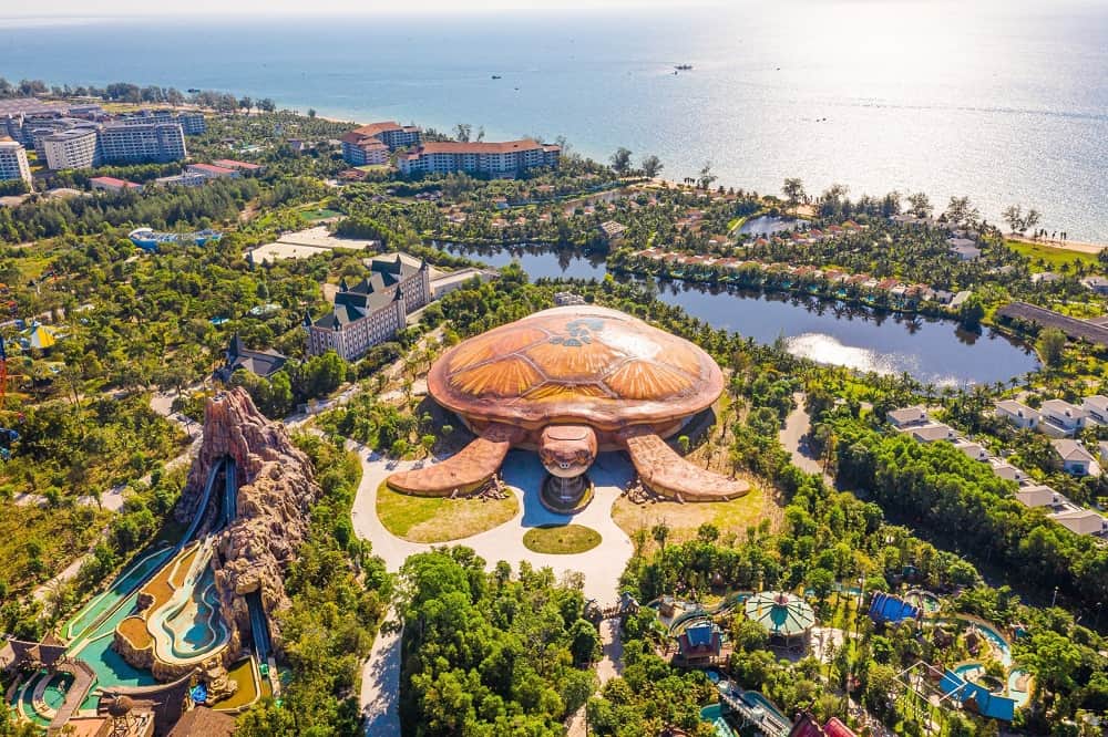 Thuy-cung-kim-quy-phu-quoc