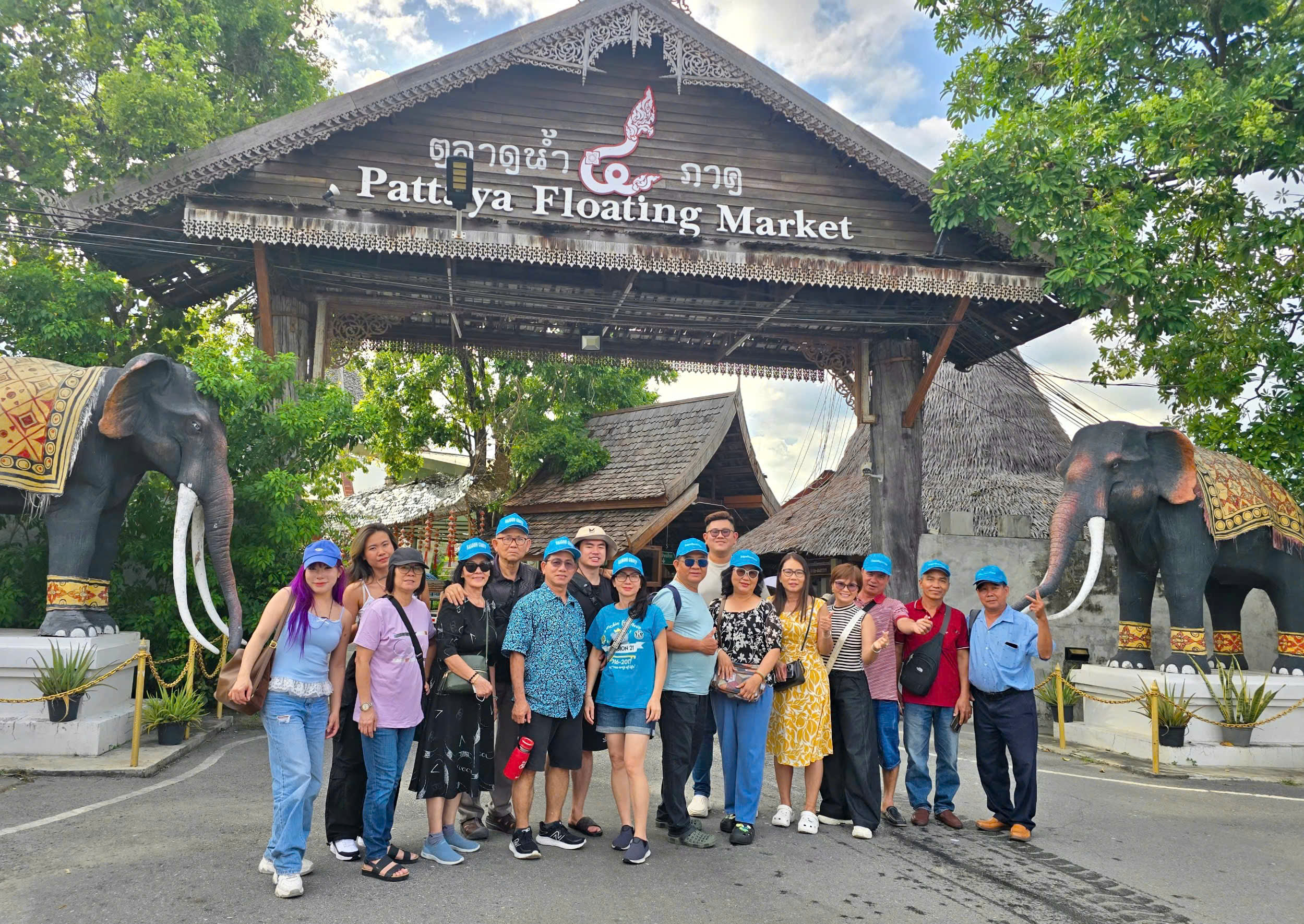 tour-thai-lan-cho-noi-pattaya